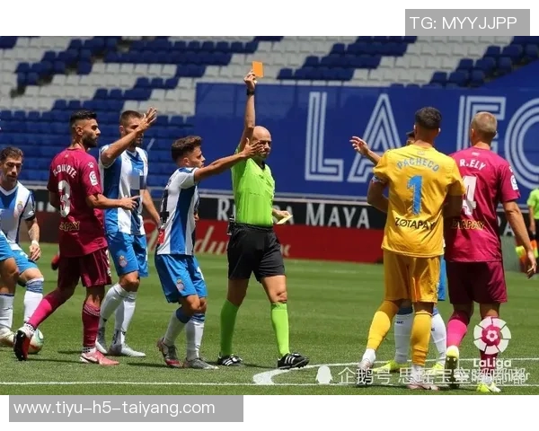 塞梅尼奥精彩表现助球队获胜费迪南德赛后调侃别放走他