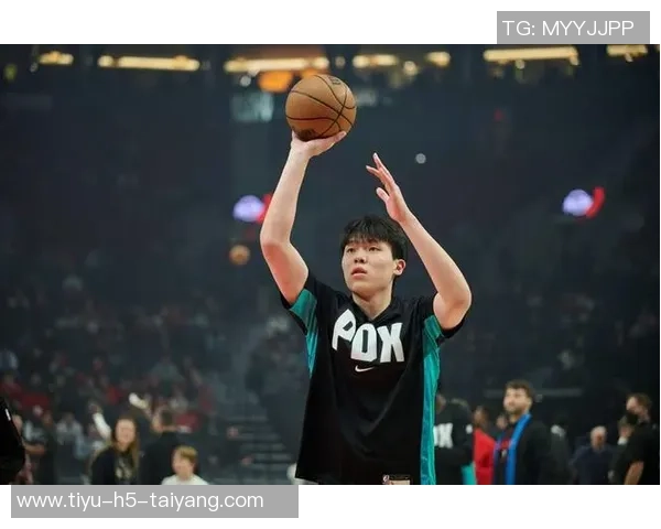 苏群点评杨瀚森担任第二中锋的潜力与发展前景